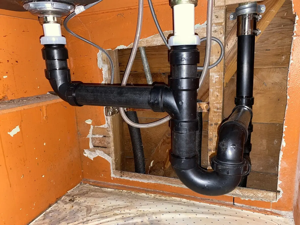 Professional Pipe Bursting equipment and tools on the job in Larkin